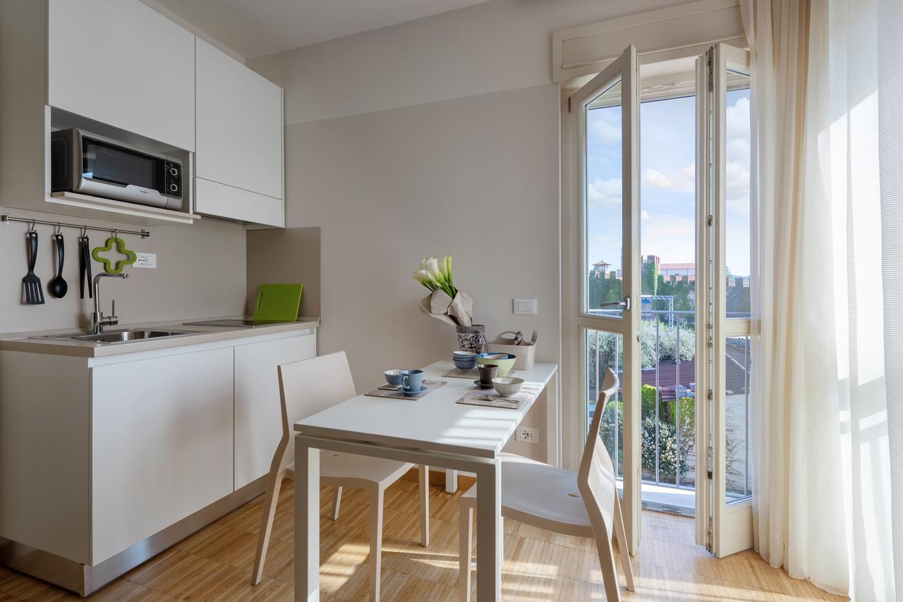 Vialeromadodici Rooms & Apartments Лацизе Екстер'єр фото