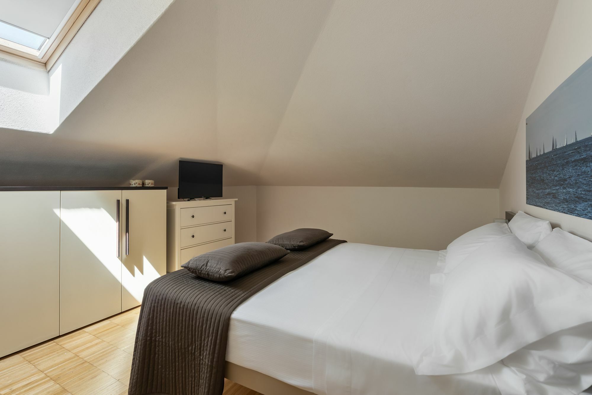Vialeromadodici Rooms & Apartments Лацизе Екстер'єр фото