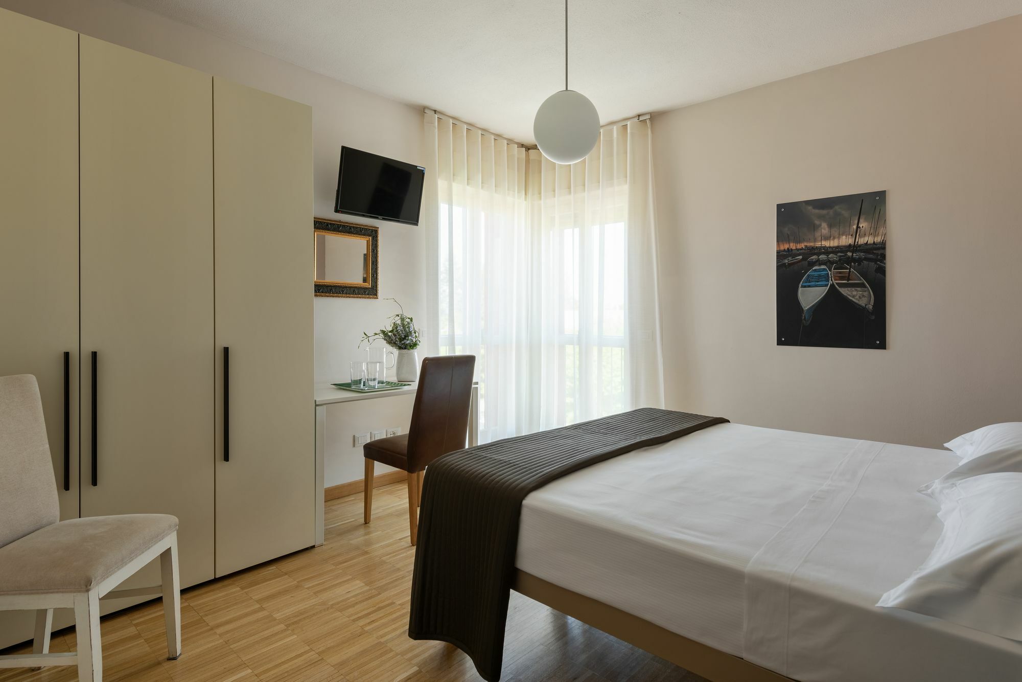 Vialeromadodici Rooms & Apartments Лацизе Екстер'єр фото